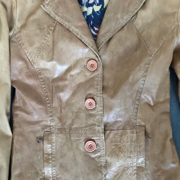 Danier leather jacket - Picture 3 of 4